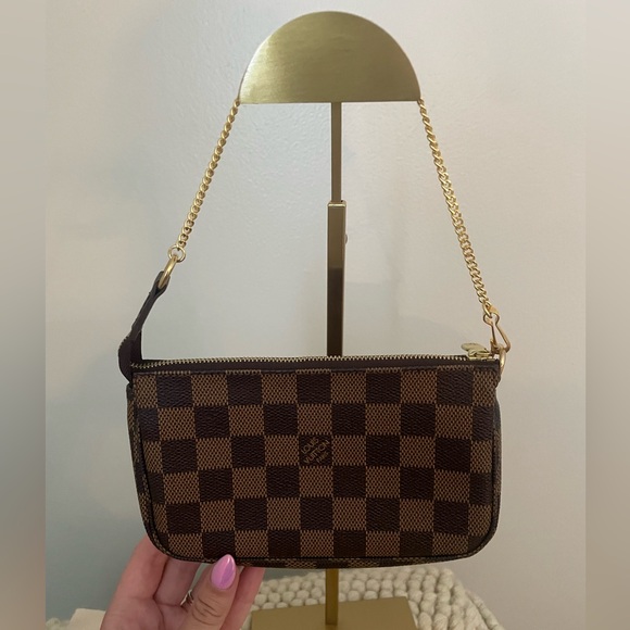 Authentic Louis Vuitton mini pochette - Picture 2 of 9